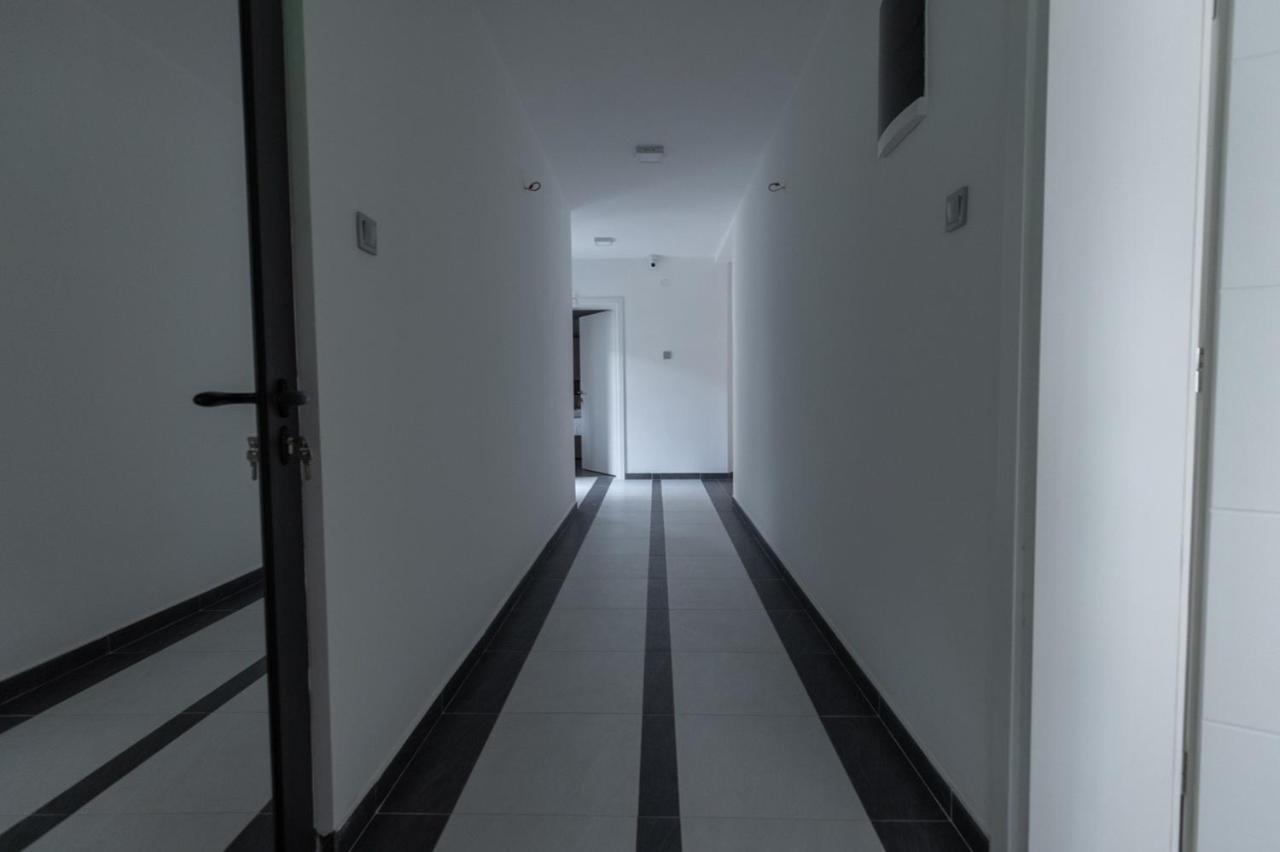 Hany Sweet Ni Extérieur photo